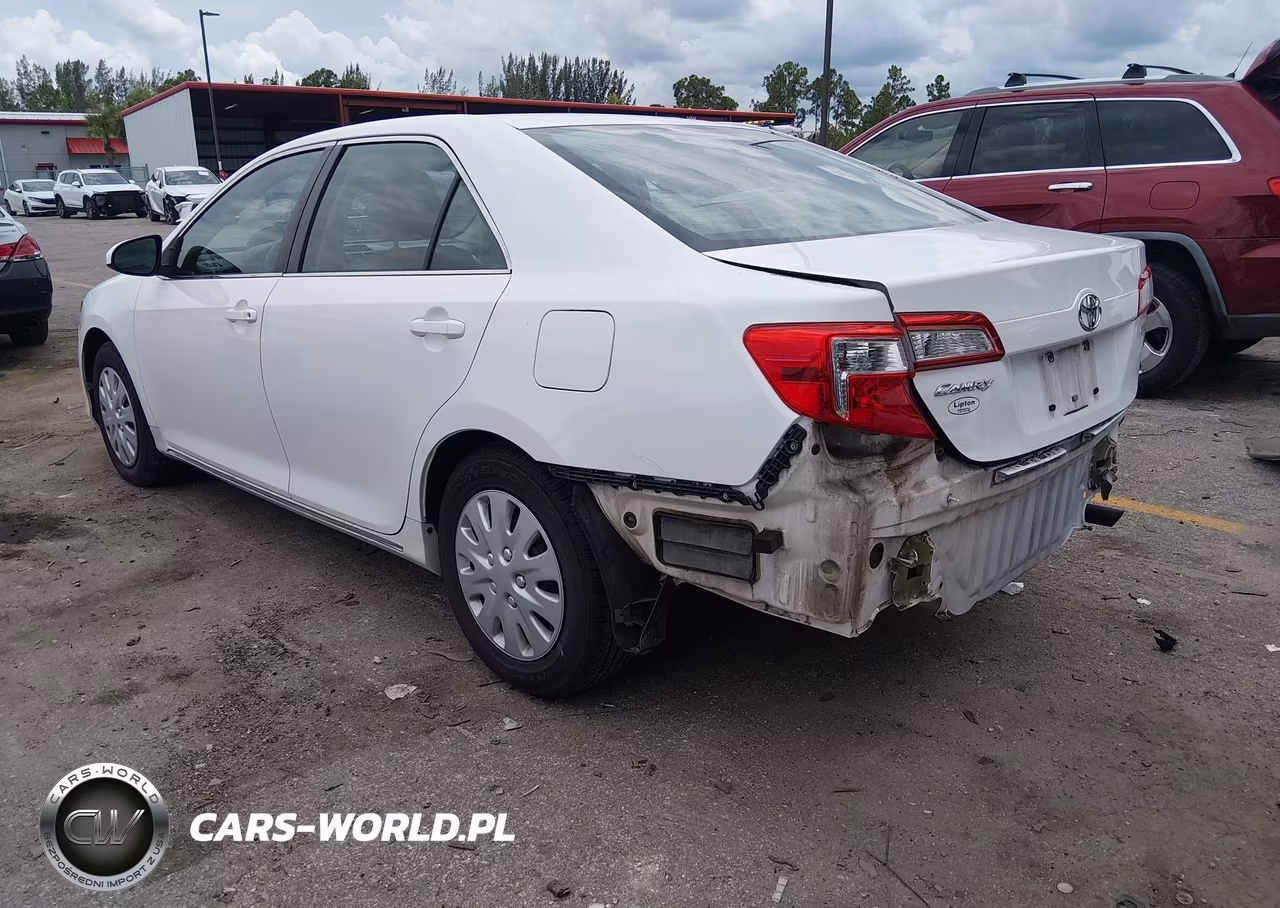2013 Toyota Camry Le VIN:4T1BF1FK2DU255006 - 3