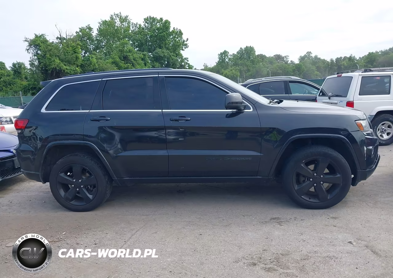 2015 Jeep Grand Cherokee Altitude VIN:1C4RJFAG1FC211072 - 13