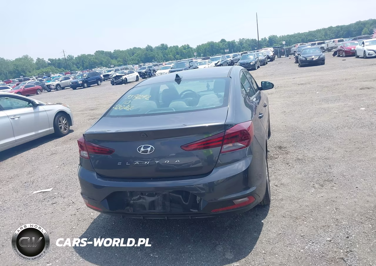 2020 Hyundai Elantra Sel VIN:5NPD84LFXLH572072 - 16