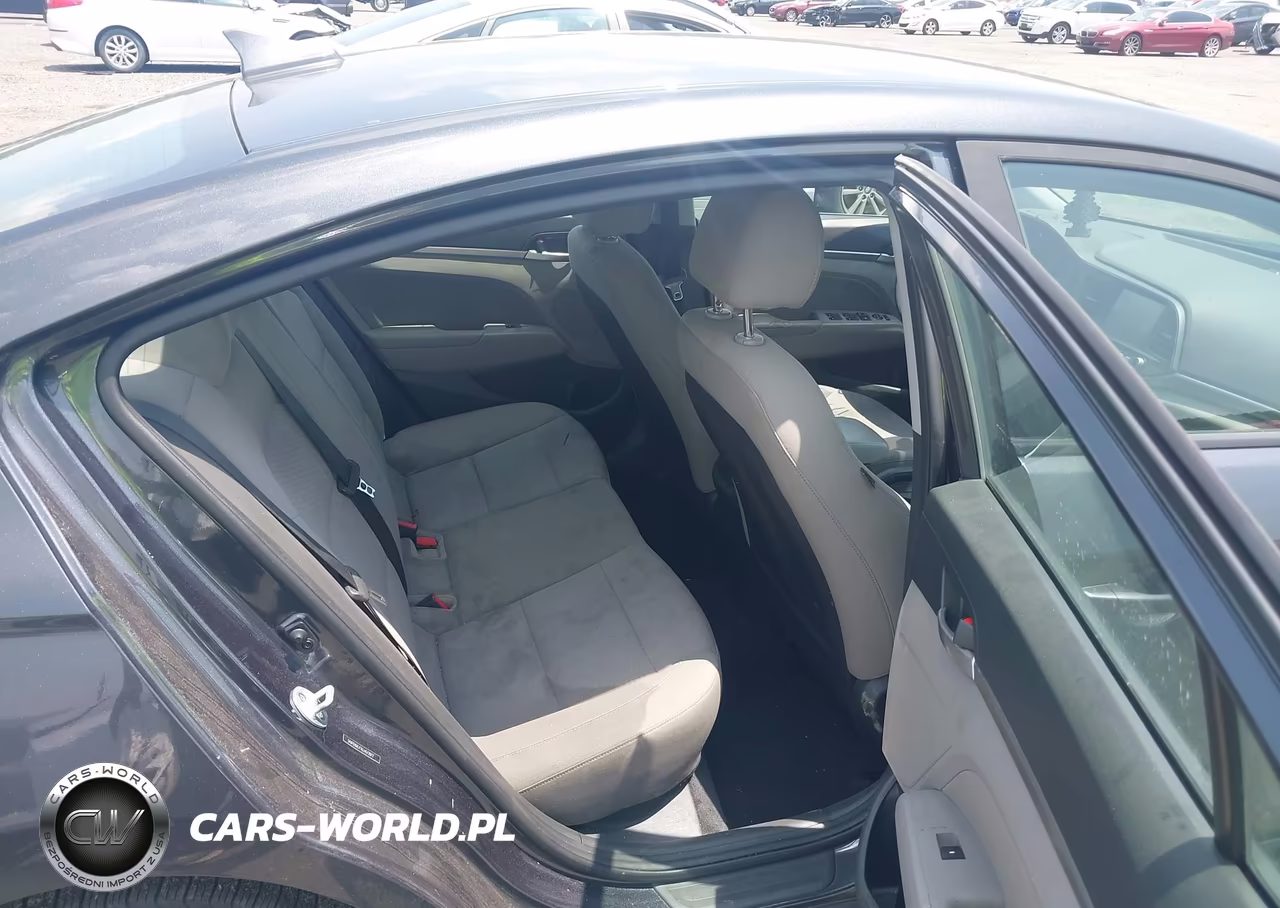 2020 Hyundai Elantra Sel VIN:5NPD84LFXLH572072 - 8