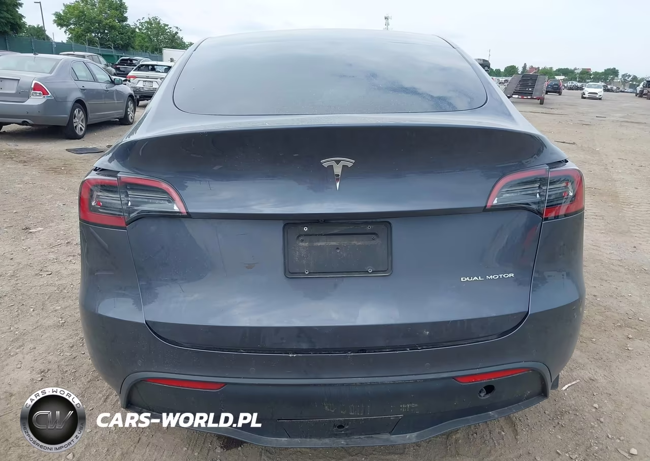 2022 Tesla Model Y Long Range Dual Motor All-Wheel Drive VIN:7SAYGDEE0NF457042 - 14