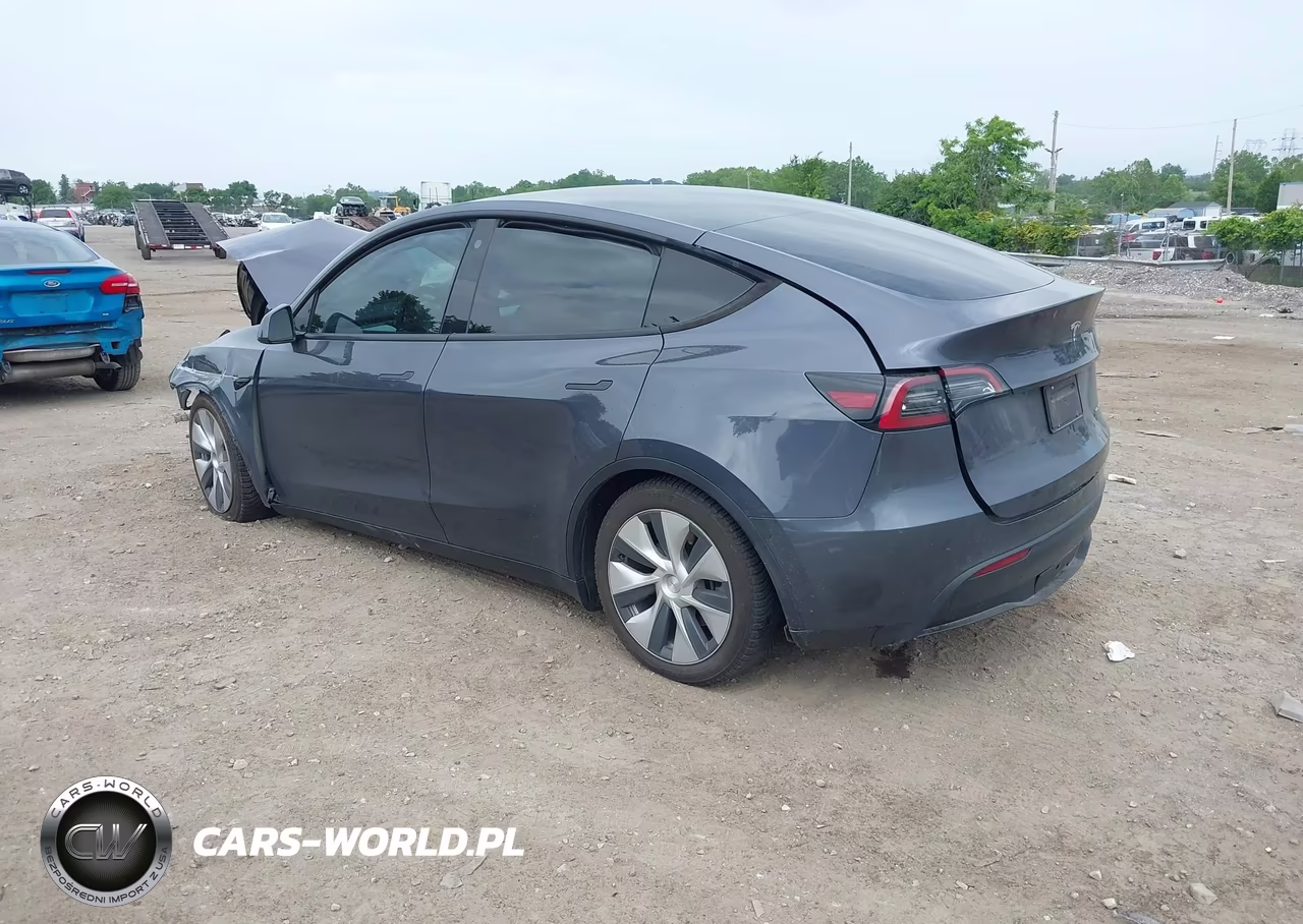 2022 Tesla Model Y Long Range Dual Motor All-Wheel Drive VIN:7SAYGDEE0NF457042 - 3