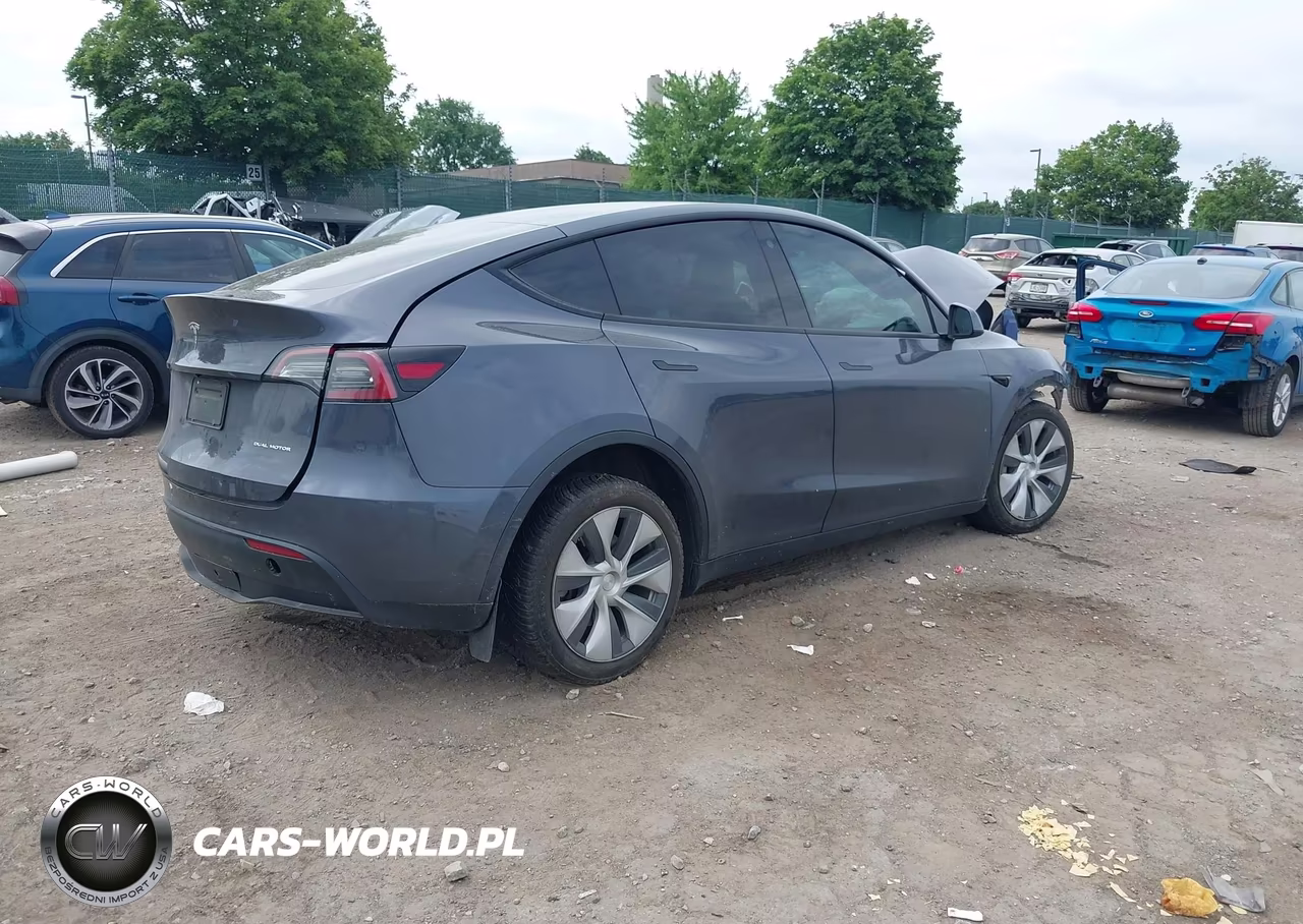 2022 Tesla Model Y Long Range Dual Motor All-Wheel Drive VIN:7SAYGDEE0NF457042 - 4