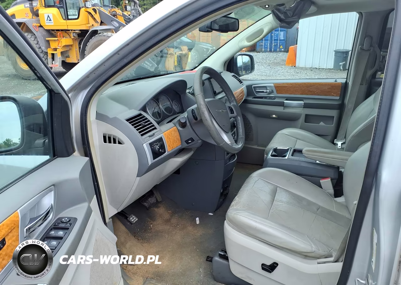 2010 Chrysler Town & Country New Limited VIN:2A4RR7DX3AR398495 - 5