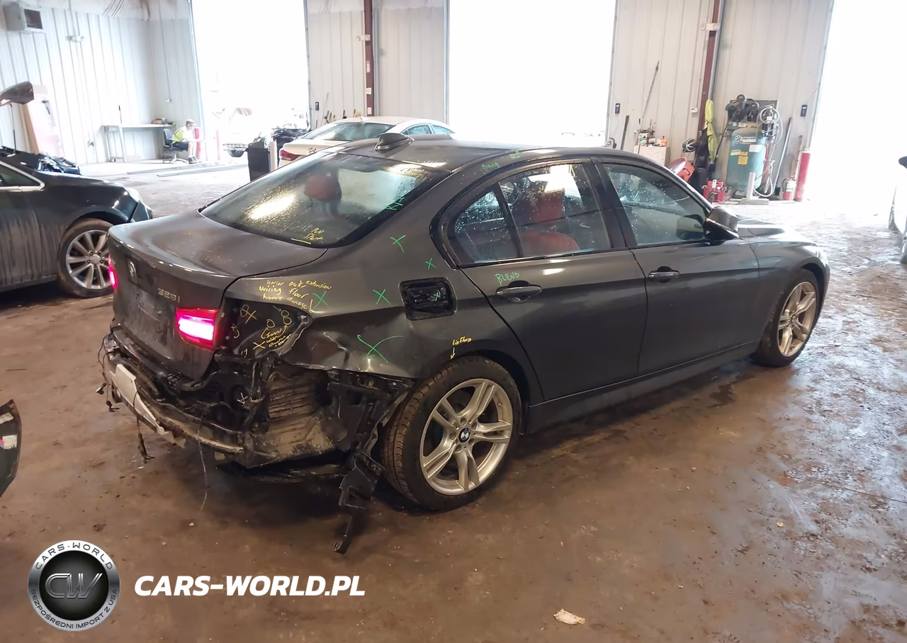 2016 BMW 328I xDrive VIN:WBA8E3G56GNT76722 - 4