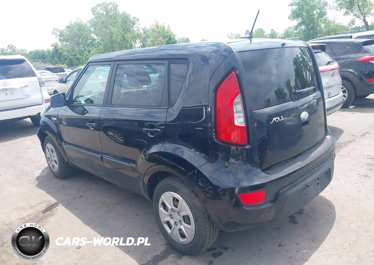 2013 Kia Soul VIN:KNDJT2A55D7613293 - 3