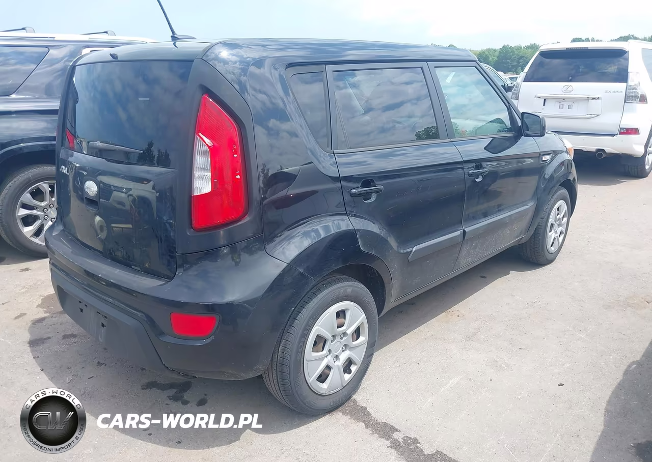 2013 Kia Soul VIN:KNDJT2A55D7613293 - 4