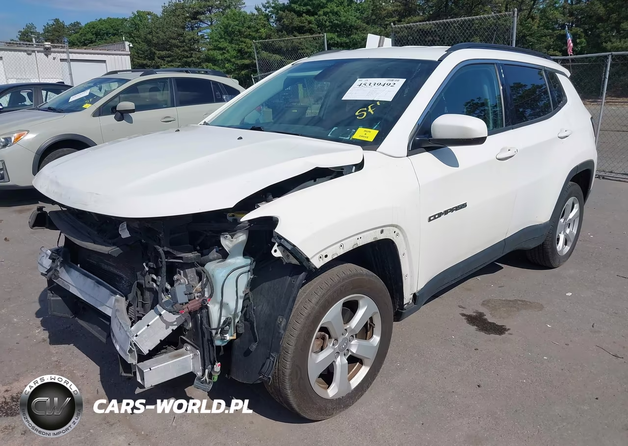 2019 Jeep Compass Latitude 4X4 VIN:3C4NJDBB6KT650305 - 2
