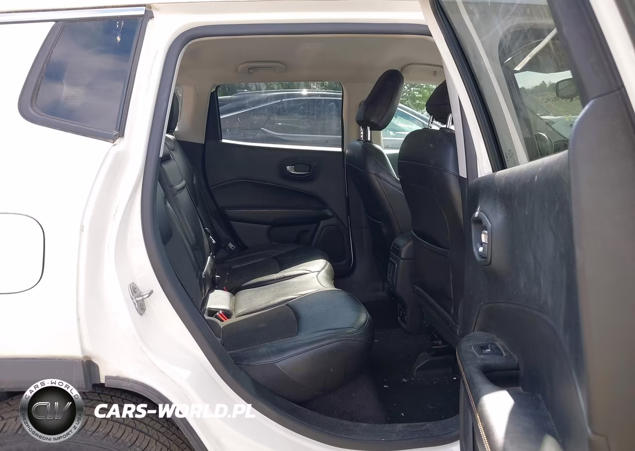 2019 Jeep Compass Latitude 4X4 VIN:3C4NJDBB6KT650305 - 8