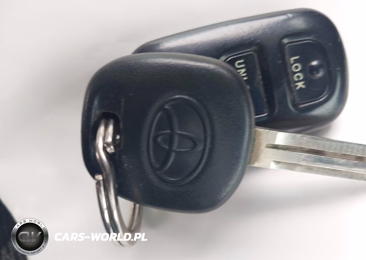 2002 Toyota Camry Se VIN:JTDBF32K220066687 - 11