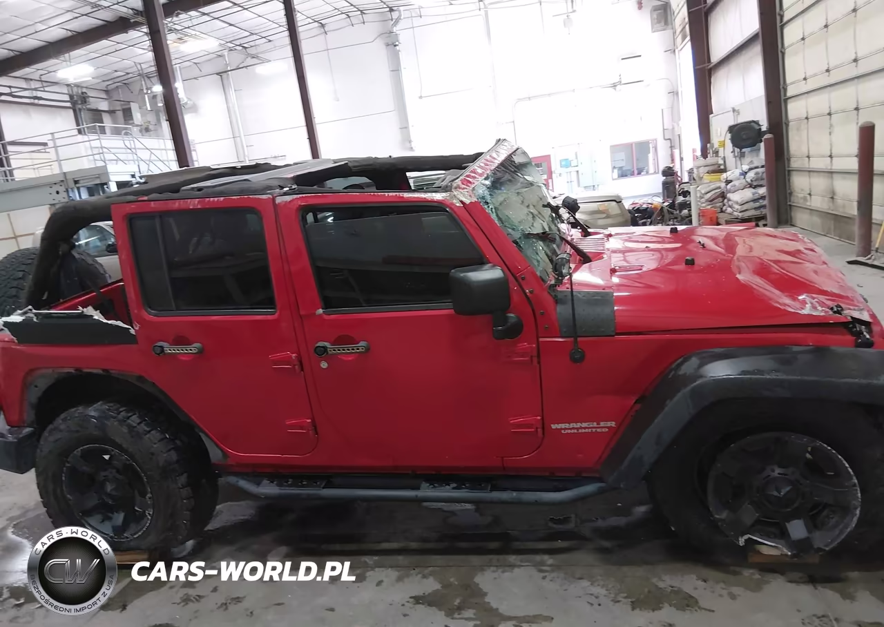 2012 Jeep Wrangler Unlimited Sahara VIN:1C4BJWEG3CL130923 - 13