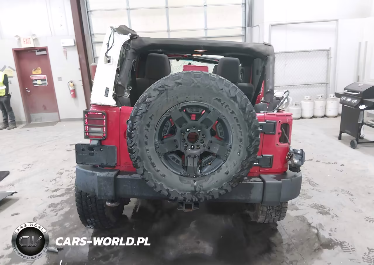 2012 Jeep Wrangler Unlimited Sahara VIN:1C4BJWEG3CL130923 - 16