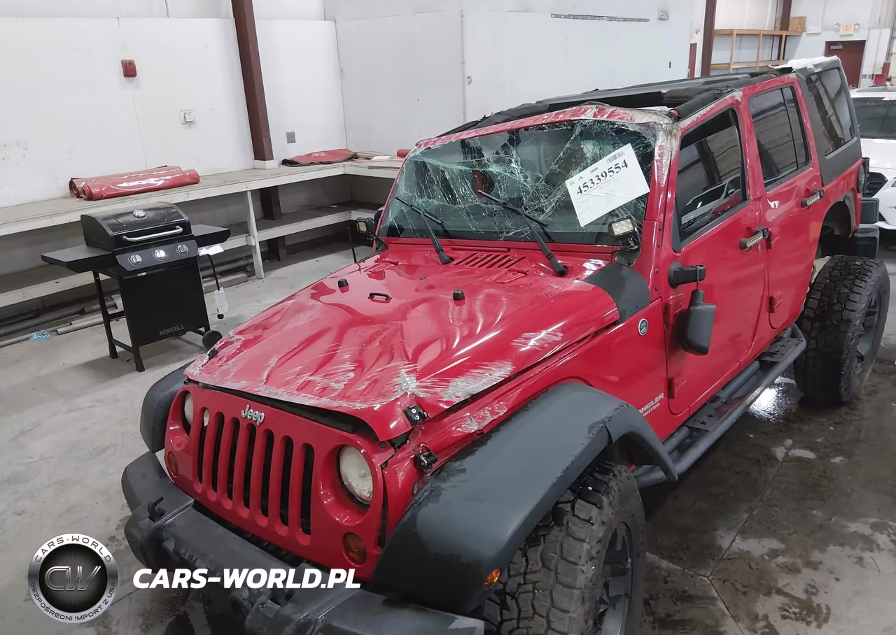 2012 Jeep Wrangler Unlimited Sahara VIN:1C4BJWEG3CL130923 - 6