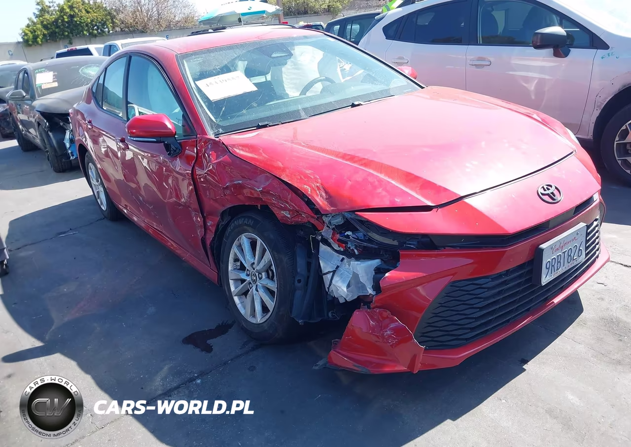 2025 Toyota Camry Le – zdjęcie 1 z 22