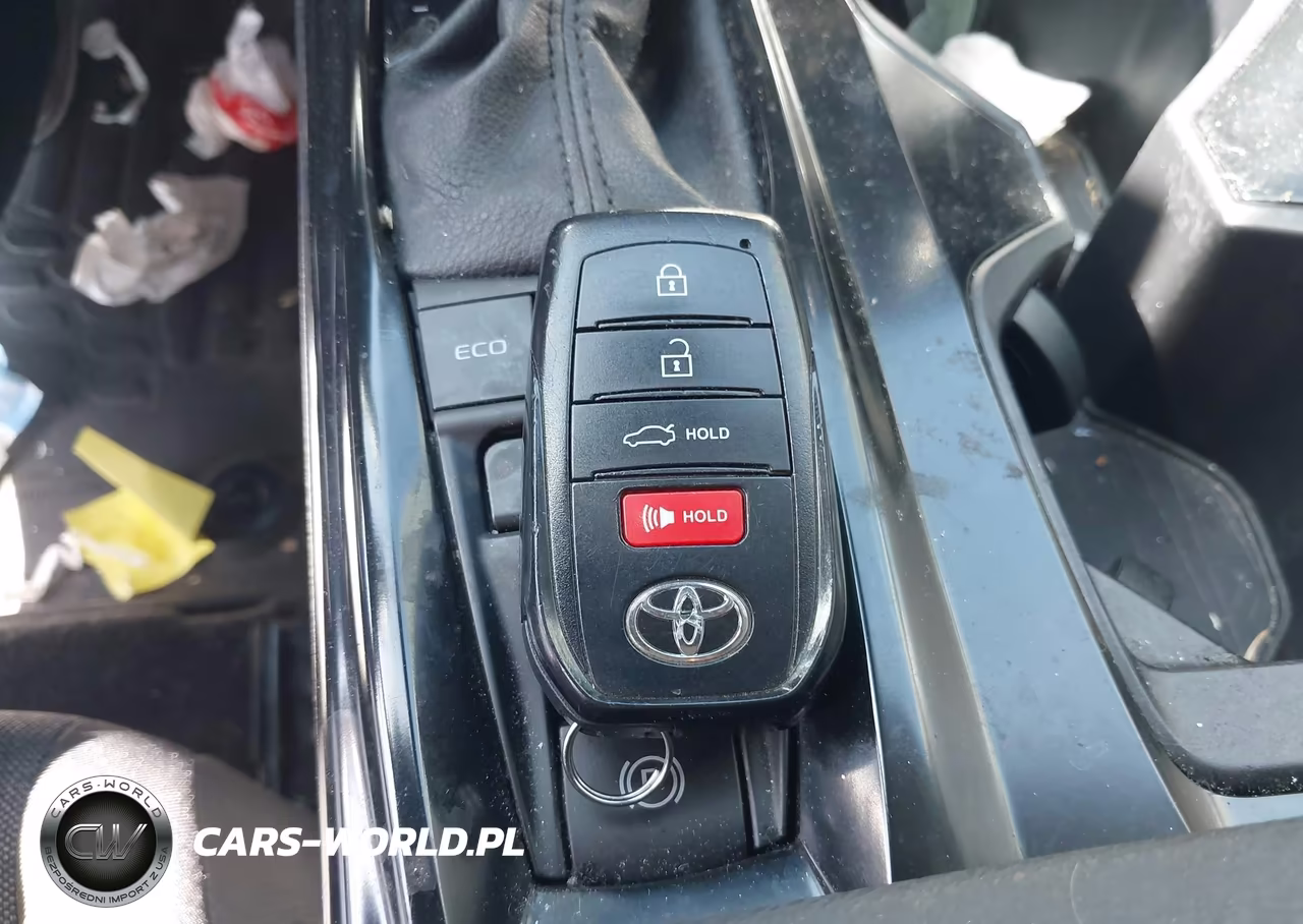 2025 Toyota Camry Le VIN:4T1DAACK8SU074419 - 11