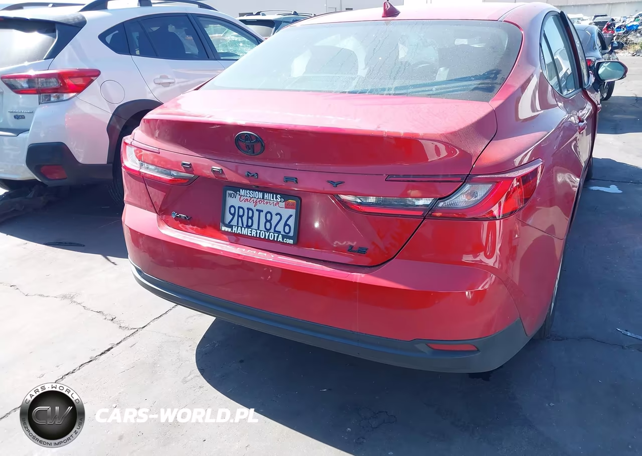 2025 Toyota Camry Le VIN:4T1DAACK8SU074419 - 17