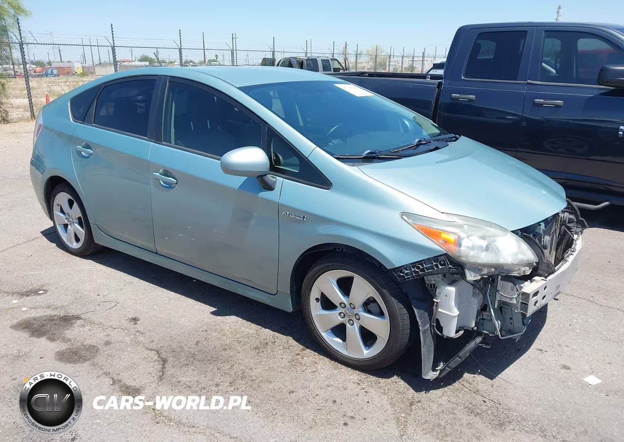 2013 Toyota Prius Five – zdjęcie 1 z 17