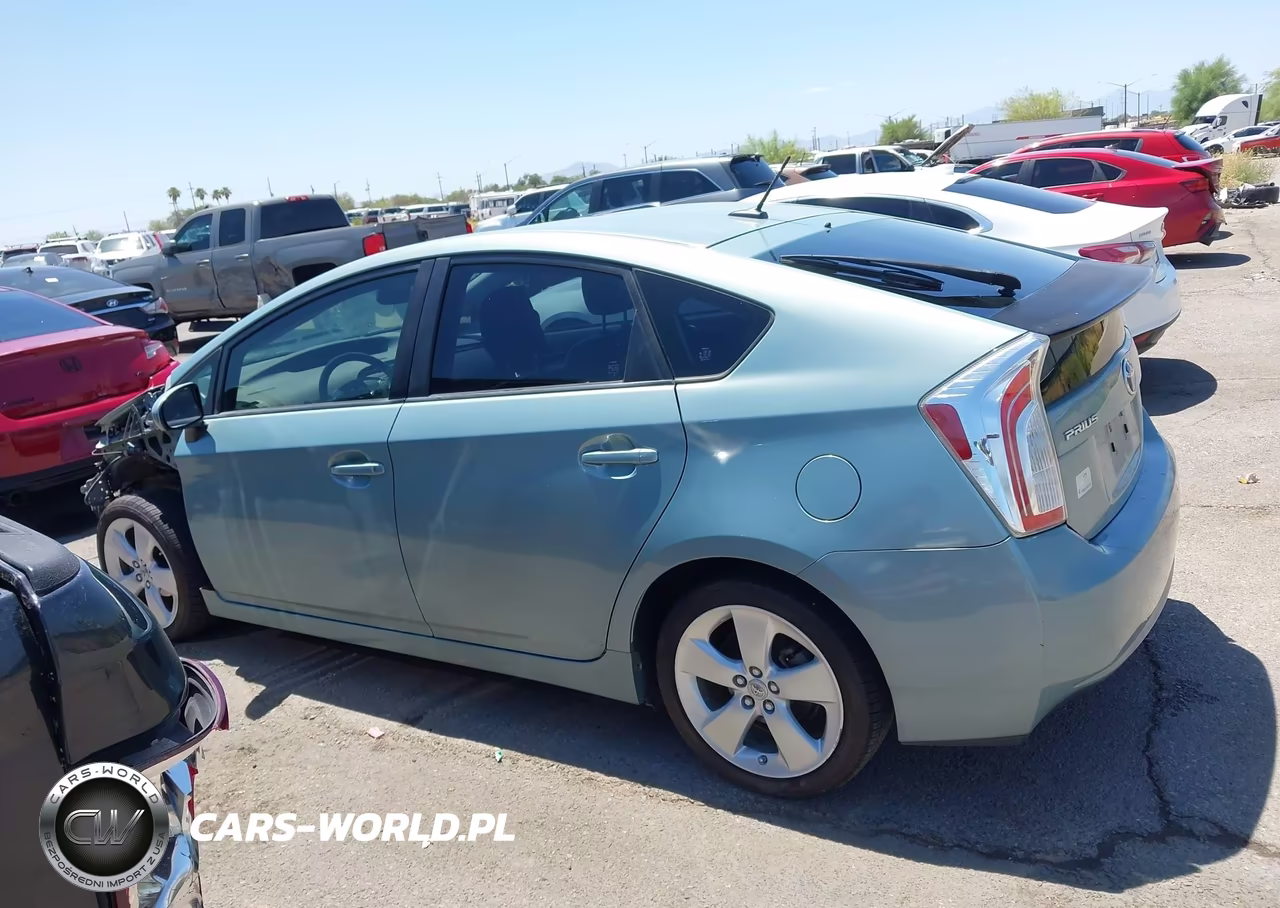 2013 Toyota Prius Five VIN:JTDKN3DUXD5590063 - 15