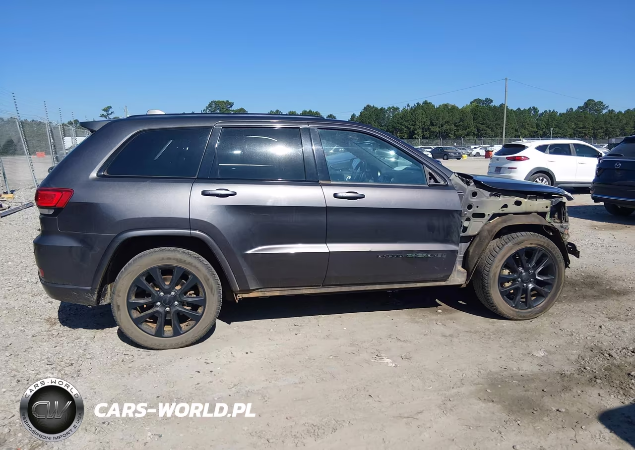 2019 Jeep Grand Cherokee Altitude 4X2 VIN:1C4RJEAG7KC646652 - 14