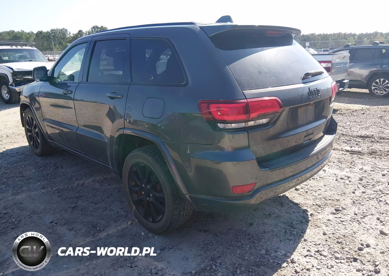 2019 Jeep Grand Cherokee Altitude 4X2 VIN:1C4RJEAG7KC646652 - 3