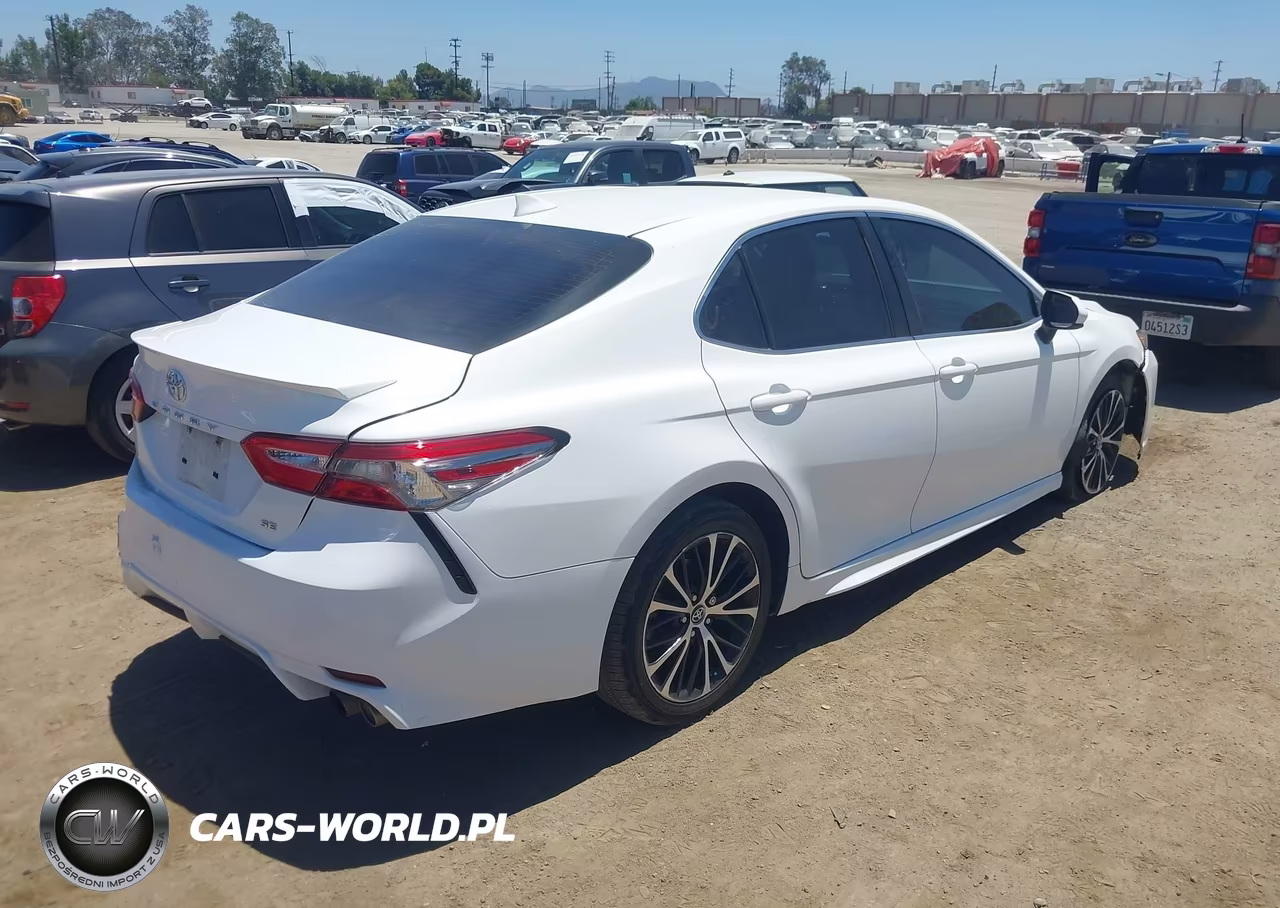 2019 Toyota Camry Se VIN:4T1B11HK1KU226041 - 4