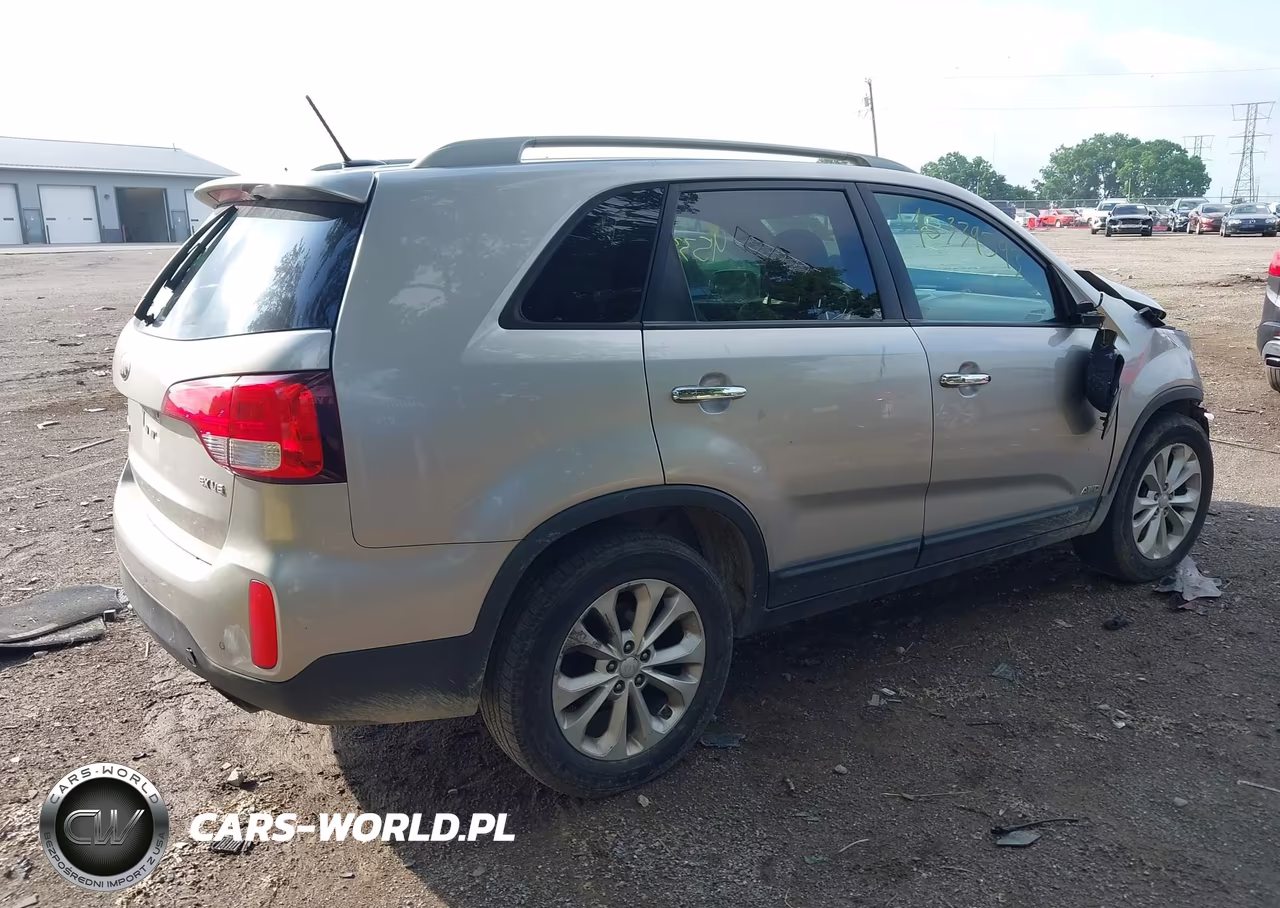 2015 Kia Sorento Ex V6 VIN:5XYKUDA71FG617118 - 4
