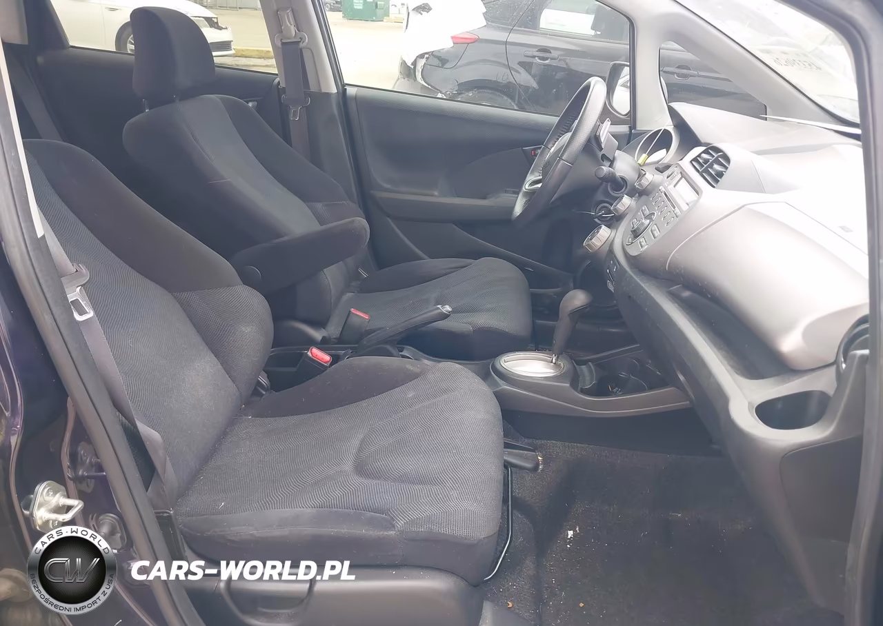 2009 Honda Fit Sport VIN:JHMGE884X9S065721 - 5