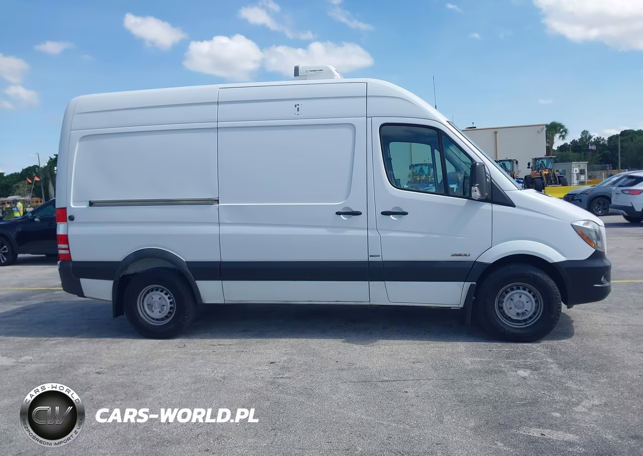 2016 Mercedes-Benz Sprinter 2500 Normal Roof VIN:WD3PE7DD9GP177857 - 13