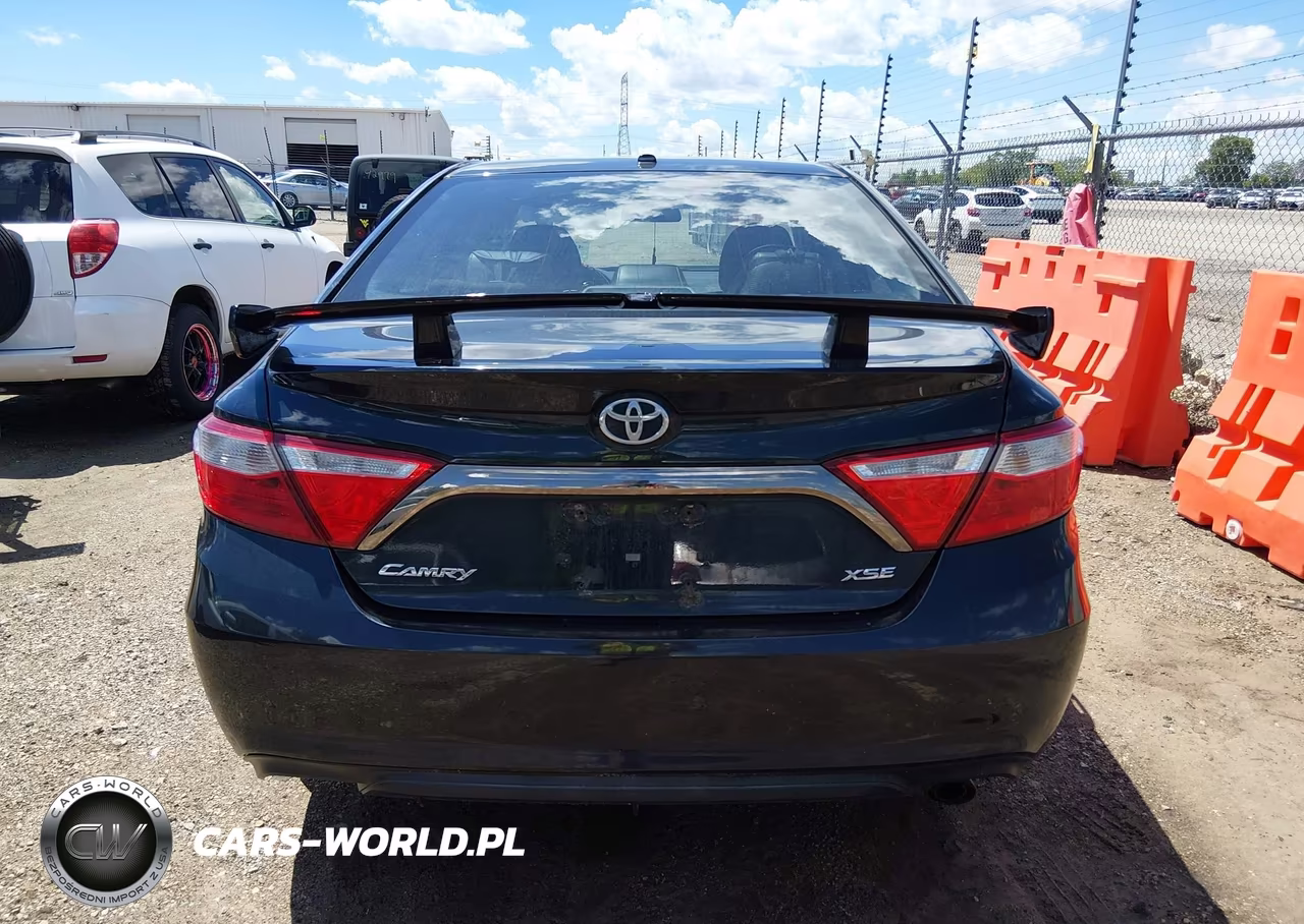 2015 Toyota Camry Xse VIN:4T1BF1FK7FU909081 - 16