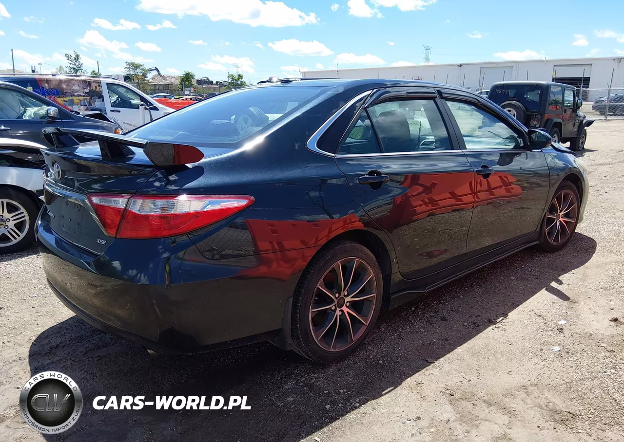 2015 Toyota Camry Xse VIN:4T1BF1FK7FU909081 - 4