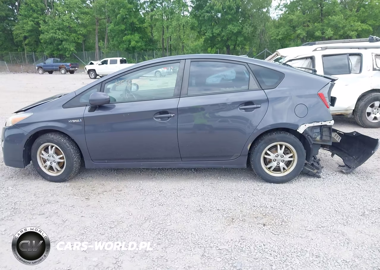 2011 Toyota Prius Three VIN:JTDKN3DU6B1409576 - 14
