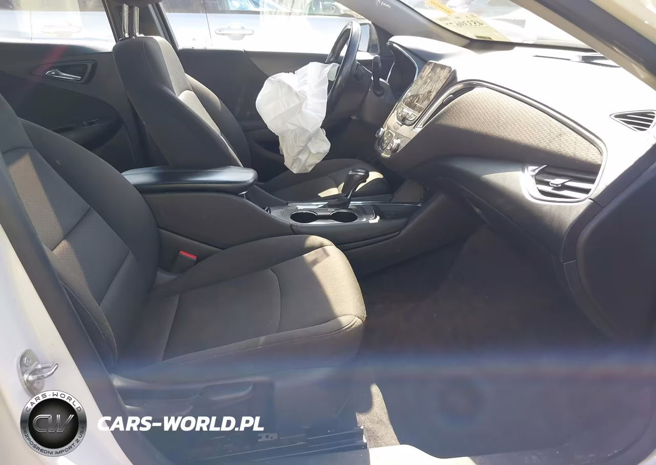 2018 Chevrolet Malibu Lt VIN:1G1ZD5ST9JF281349 - 5