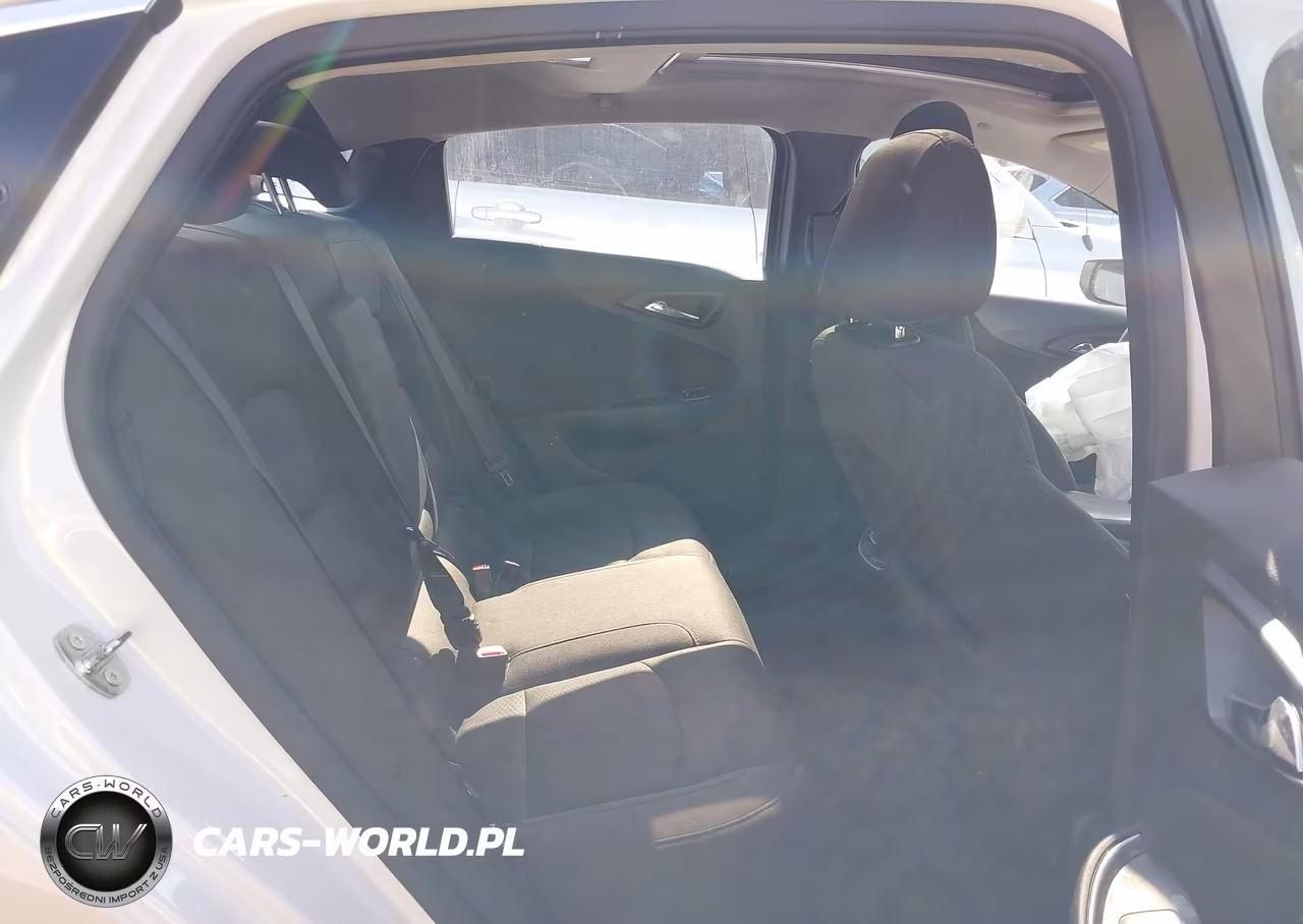 2018 Chevrolet Malibu Lt VIN:1G1ZD5ST9JF281349 - 8