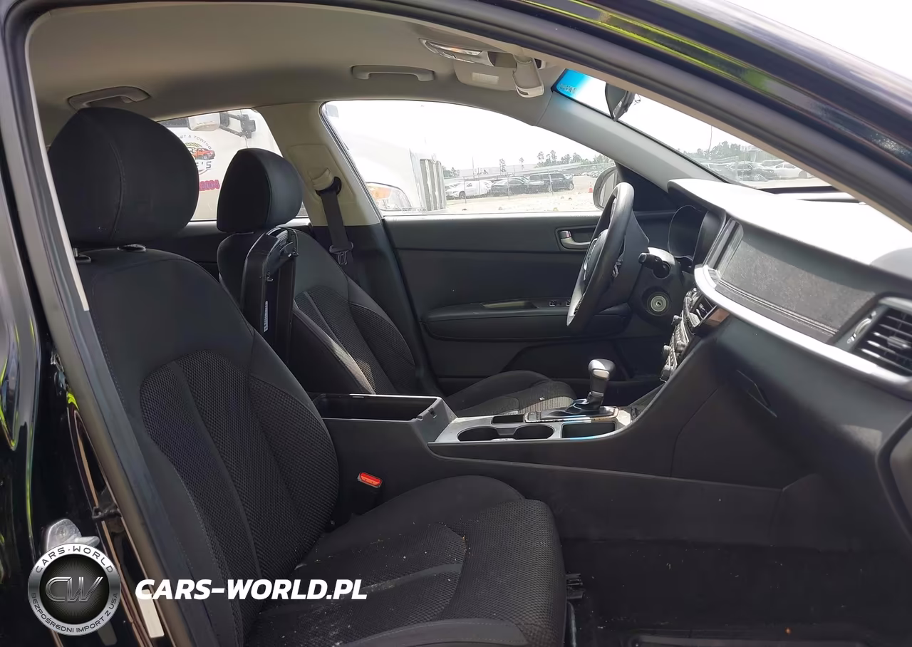 2019 Kia Optima Lx VIN:5XXGT4L31KG287823 - 11