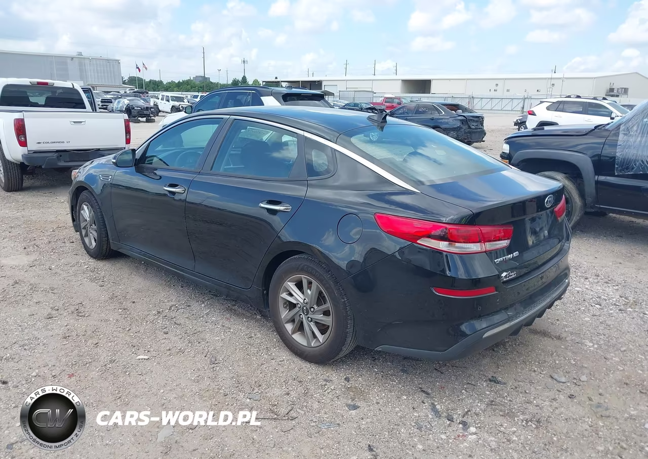 2019 Kia Optima Lx VIN:5XXGT4L31KG287823 - 3
