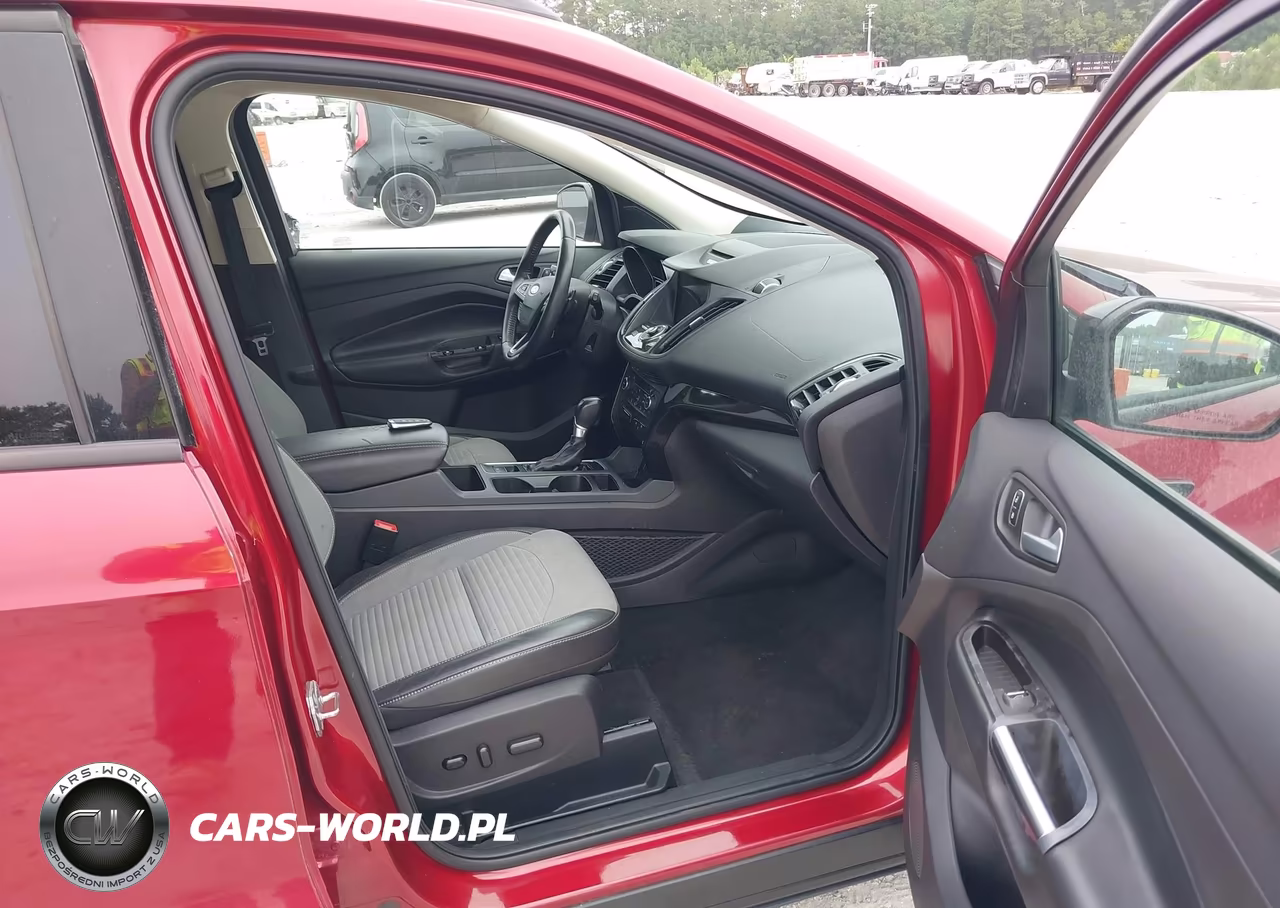 2017 Ford Escape Titanium VIN:1FMCU0J95HUD41070 - 5
