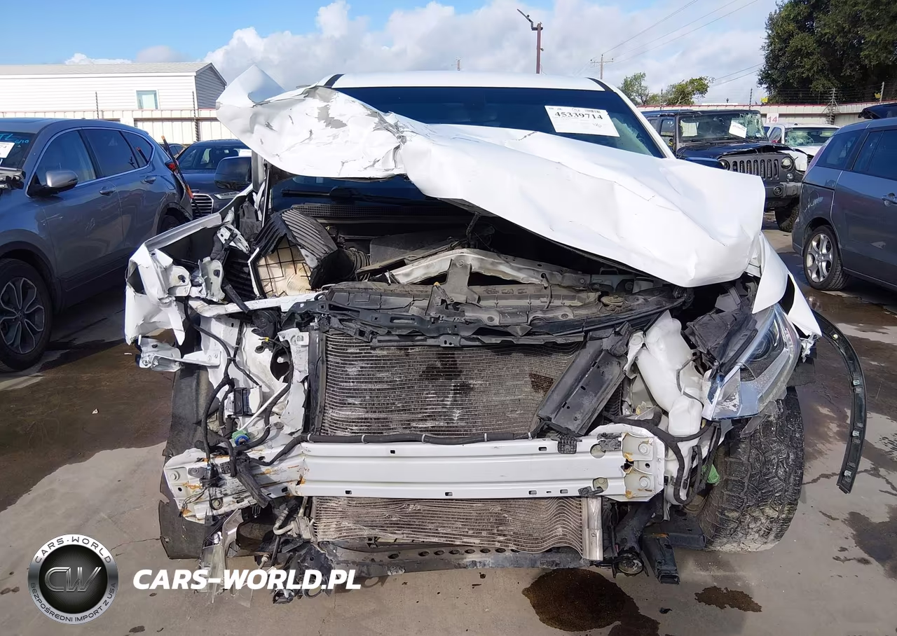 2020 Chevrolet Traverse Fwd Ls VIN:1GNERFKW1LJ202576 - 13
