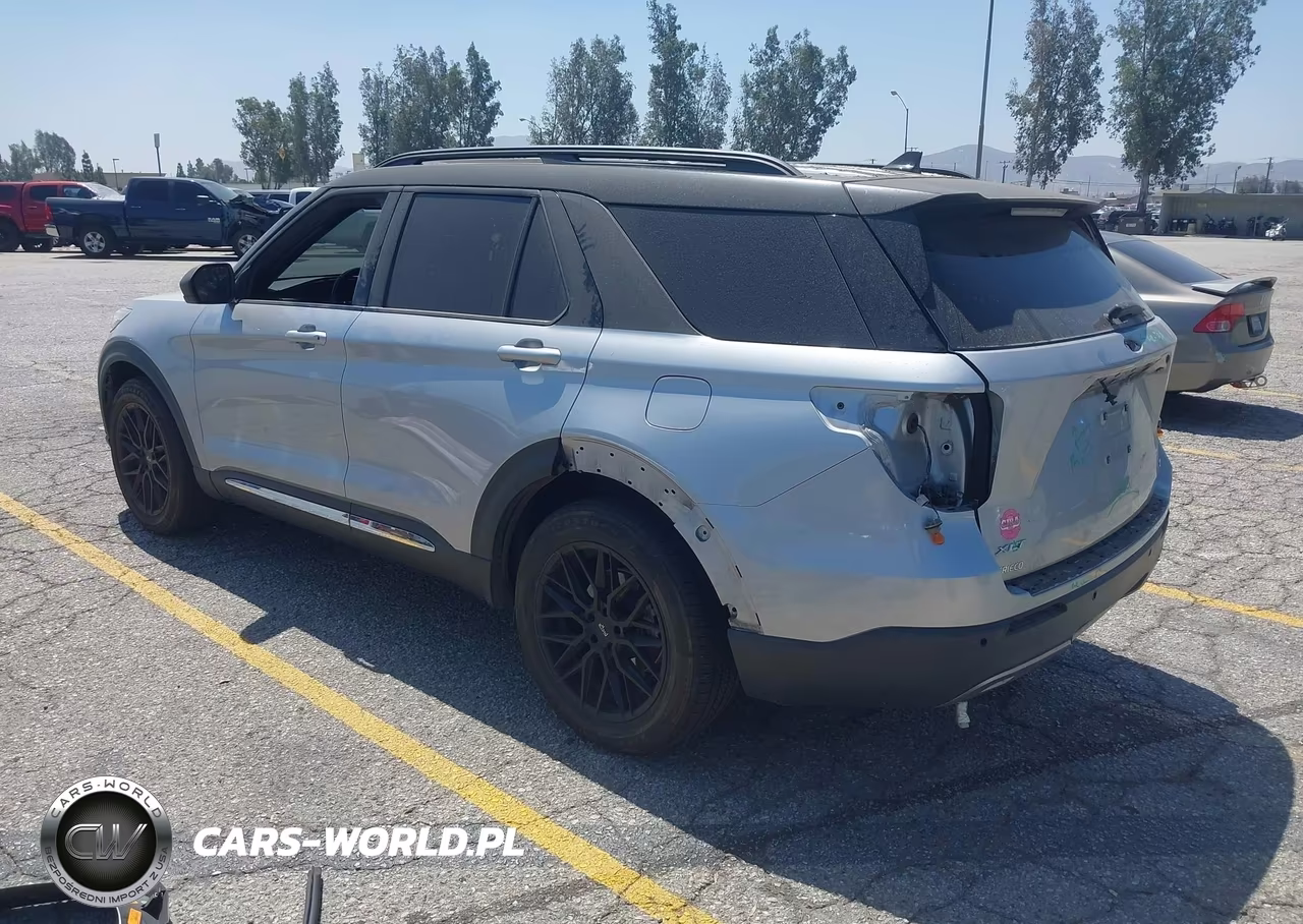 2020 Ford Explorer Xlt VIN:1FMSK7DH0LGA23801 - 3