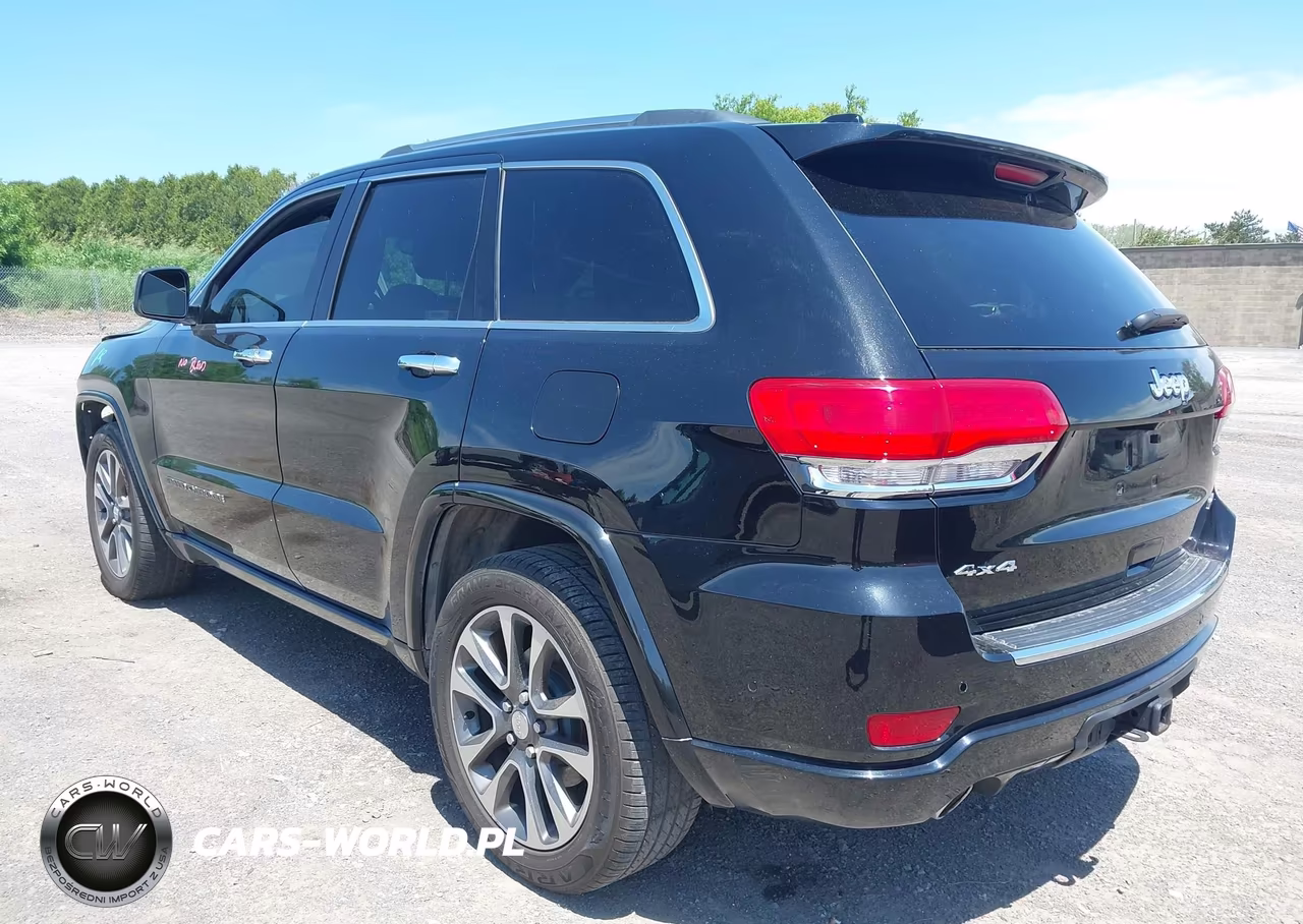2017 Jeep Grand Cherokee Overland 4X4 VIN:1C4RJFCG6HC635749 - 3