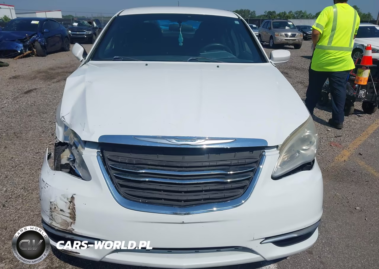2014 Chrysler 200 Lx VIN:1C3CCBAB1EN209973 - 13
