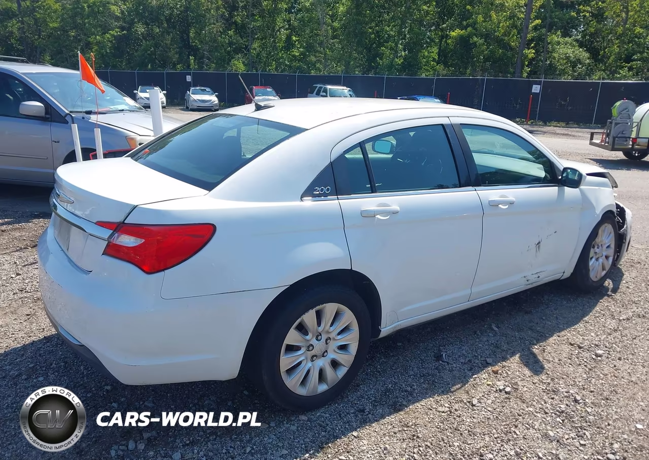 2014 Chrysler 200 Lx VIN:1C3CCBAB1EN209973 - 4