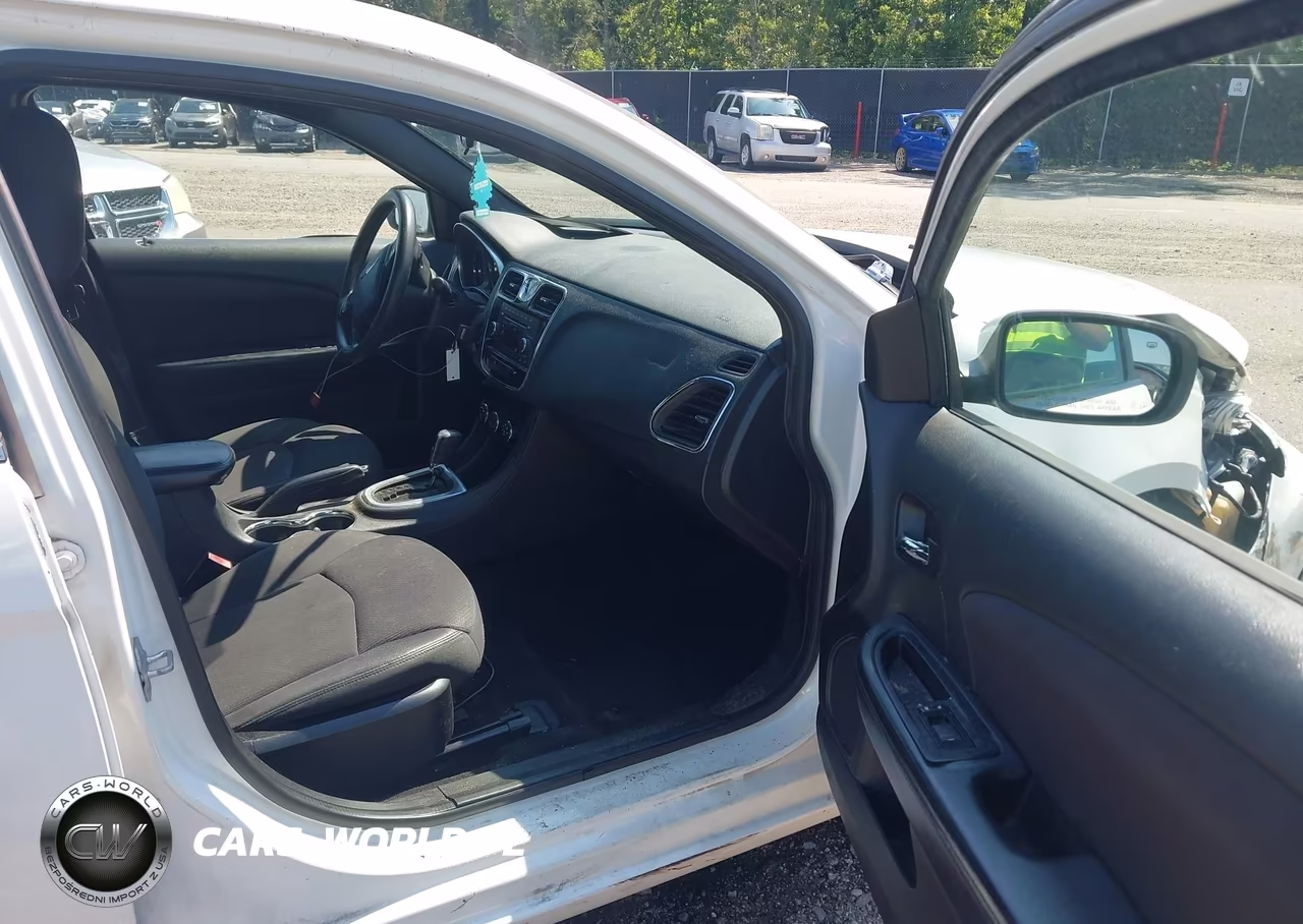 2014 Chrysler 200 Lx VIN:1C3CCBAB1EN209973 - 5