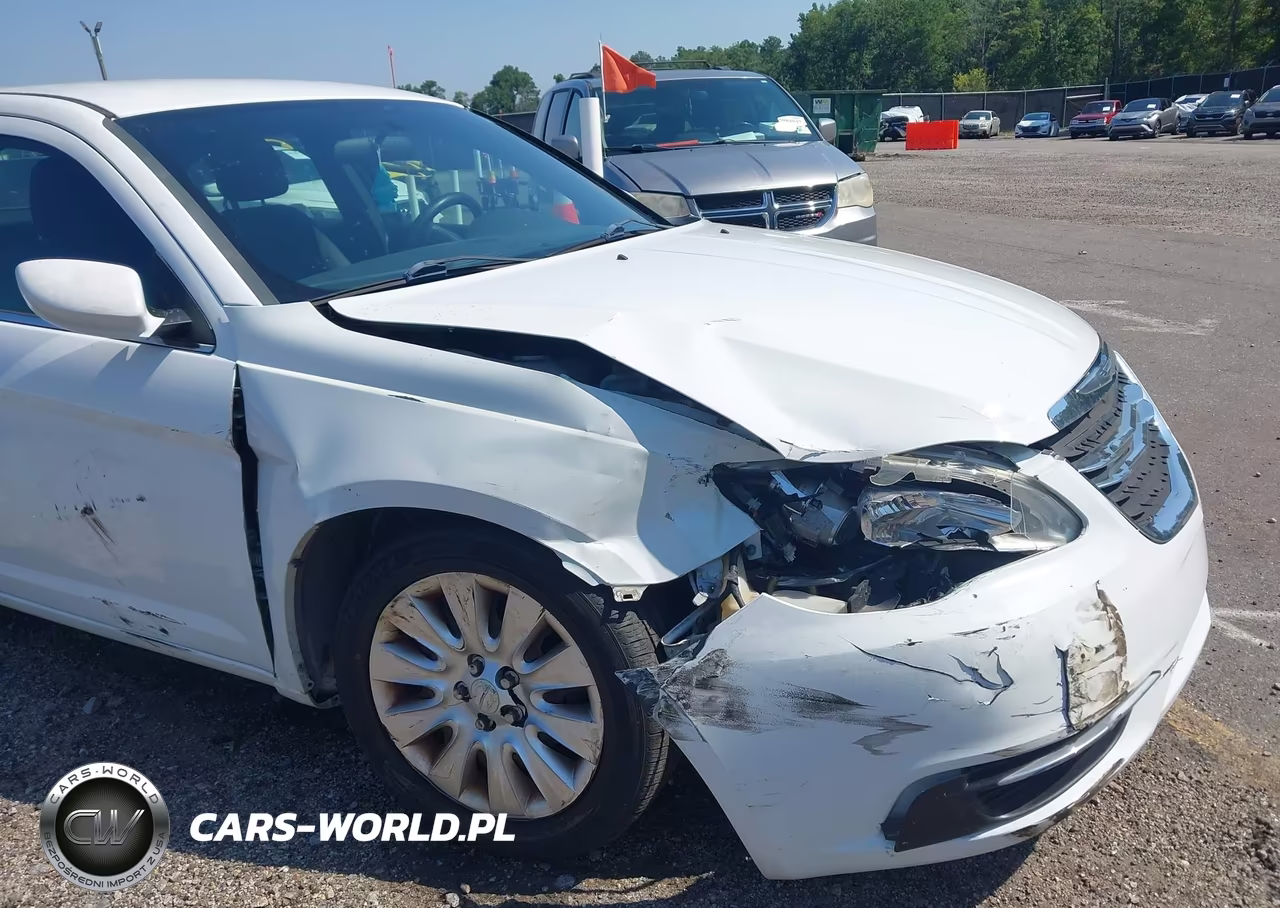 2014 Chrysler 200 Lx VIN:1C3CCBAB1EN209973 - 6