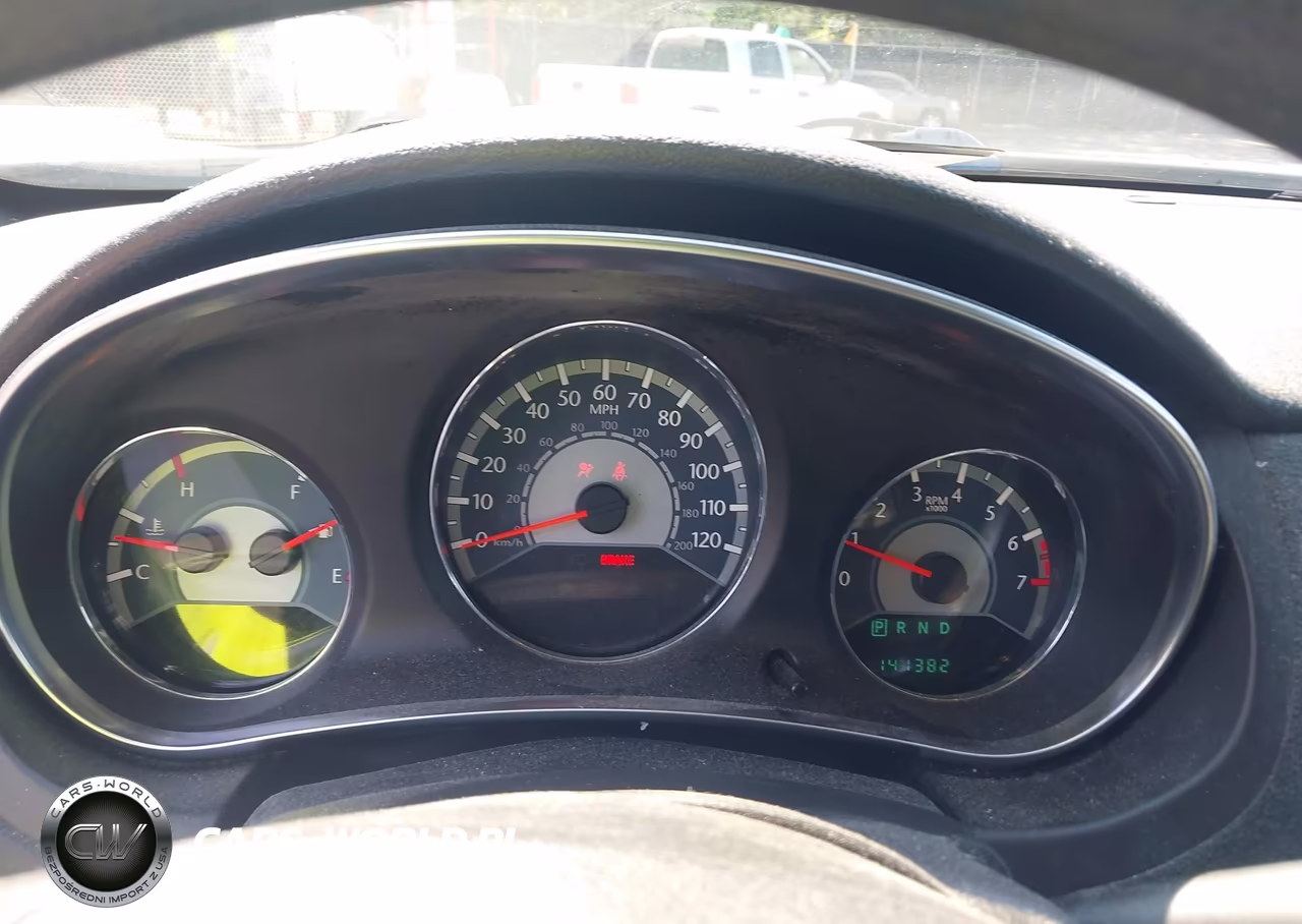 2014 Chrysler 200 Lx VIN:1C3CCBAB1EN209973 - 7