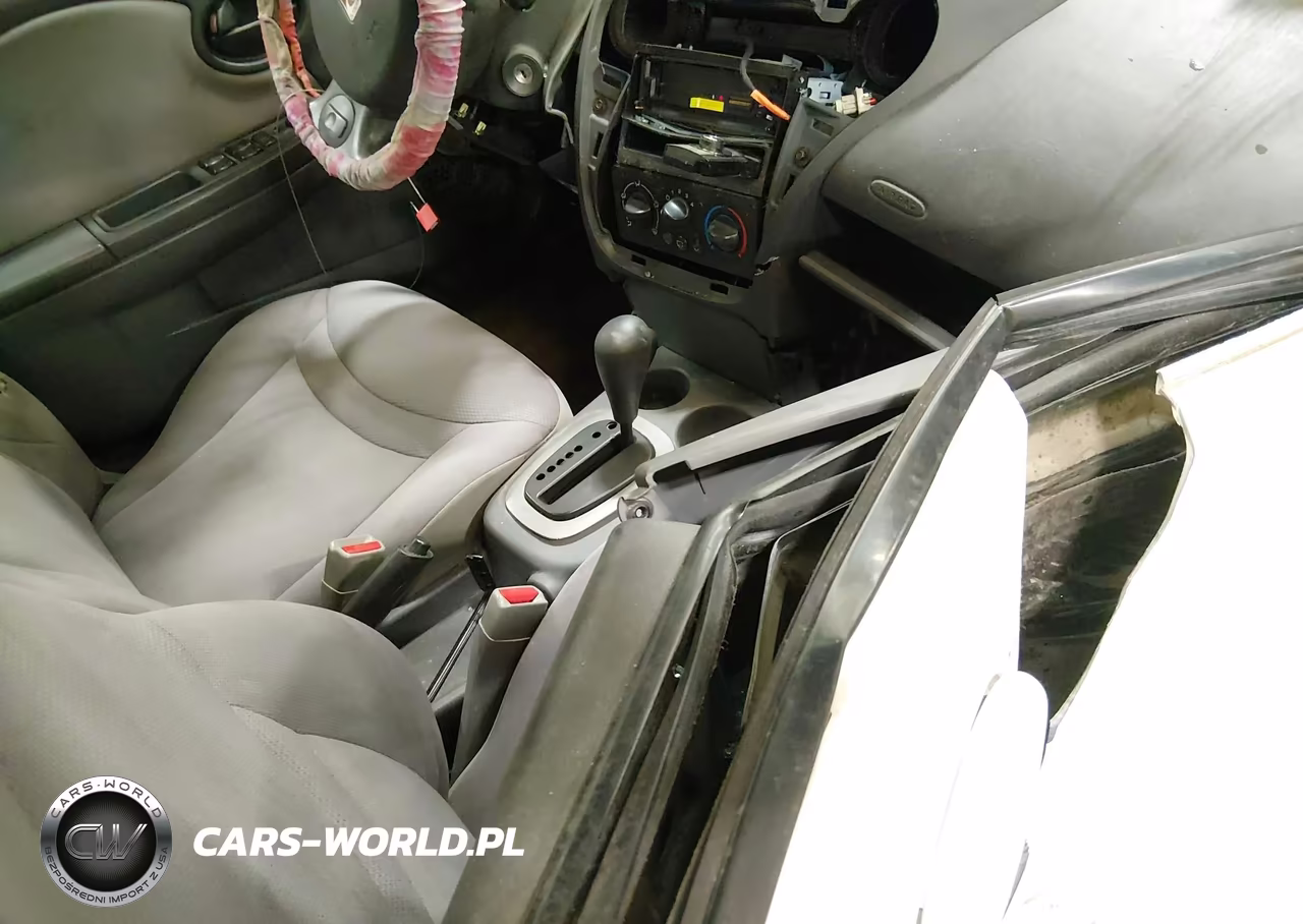 2004 Saturn Ion Ion 2 VIN:1G8AJ52F64Z151727 - 5