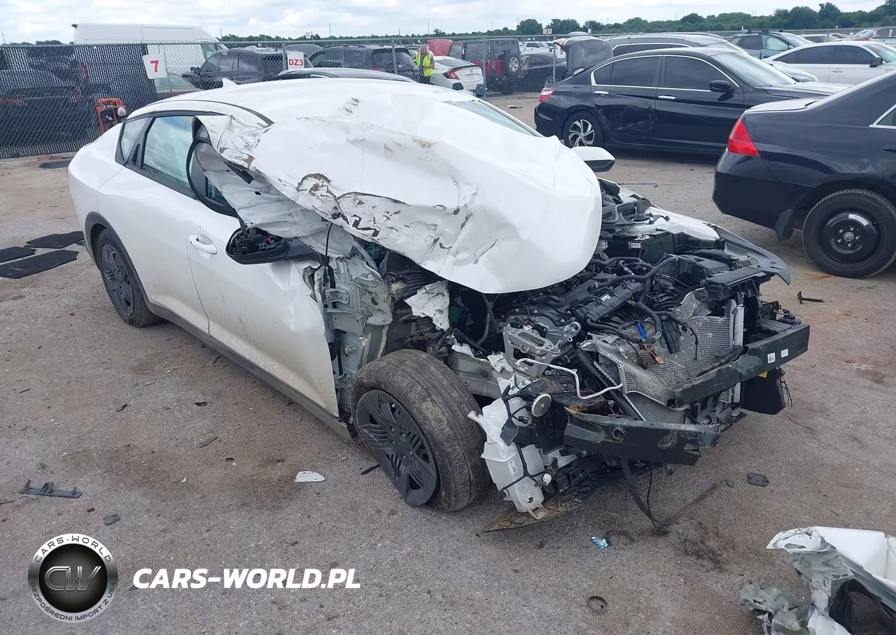 2025 Kia K4 Lx – zdjęcie 1 z 15
