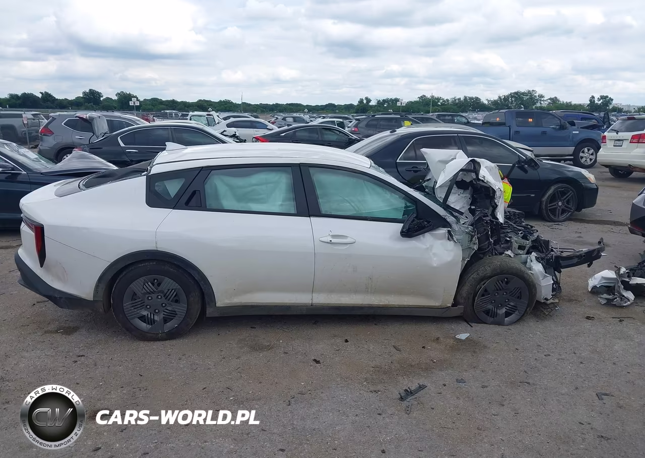 2025 Kia K4 Lx VIN:3KPFT4DE3SE211895 - 12