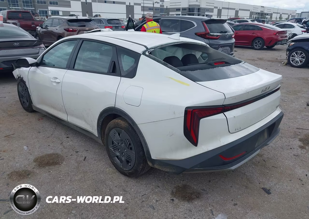 2025 Kia K4 Lx VIN:3KPFT4DE3SE211895 - 3