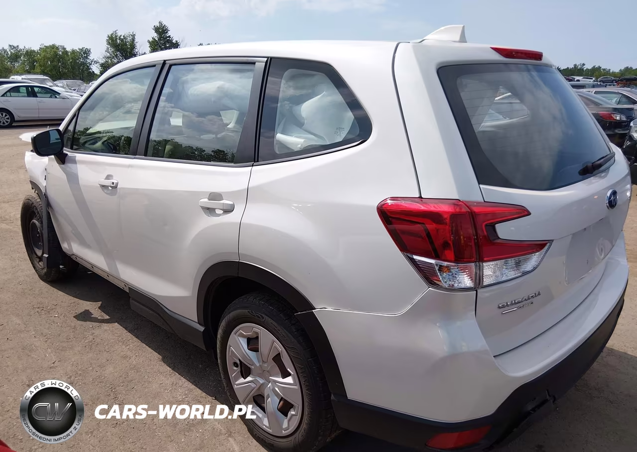 2019 Subaru Forester VIN:JF2SKAACXKH537885 - 3