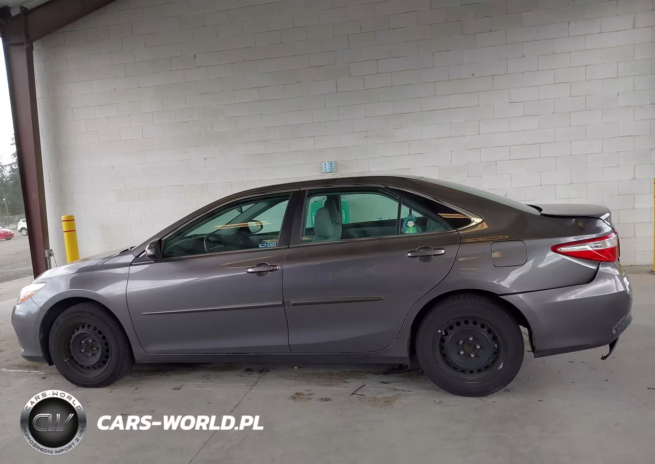 2015 Toyota Camry Le VIN:4T1BF1FK9FU105154 - 14